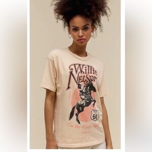 🤠Daydreamer NWT Willie Nelson Graphic Tee, size XL